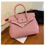 Estilo explosivo de moda transfronteiriça bolsa grande de mão feminina 2026 nova bolsa vermelha de casamento da moda bolsa tote transversal de grande capacidade