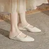 Chinelos Internos com Elevação Jingang Yy38007 para Uso Externo Nova Coleção Verão 2025 Sapatilhas Femininas Bico Fino Meio Chinelo para Dedos para Mulheres