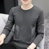 Camiseta de manga larga de otoño, capa base talla grande, cuello redondo para hombre, top simple y holgado, estilo coreano, camiseta estampada de moda