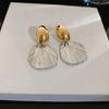 Aretes de Mariposa Geométrica con Perlas y Aguja de Plata Electrochapada en Oro Real Atmósfera Moda de Lujo Ligero Aro para la Oreja Temperamento Aretes de Alta Gama