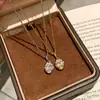 Colar Super Brilhante Cor de Fogo Zircônia Ovo de Pombo para Mulheres, Nova Moda Design de Nicho de Luxo Leve Versátil Corrente para Clavícula para Mulheres