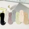 Nuevos calcetines de primavera y verano 2024 para mujer, calcetines tobilleros de malla de algodón fino con estampado en caliente, calcetines cortos, calcetines de color liso, venta al por mayor de fábrica