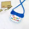 Sombrero de Cumpleaños para Mascota Decoración Toalla Babero para Gato Accesorios Lindos Bufanda Bordada con Letras Perro Venta al por Mayor