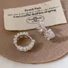 Aretes de Encaje con Corona de Perlas, Lujo Accesible y Aretes de Gama Alta, Modernos y Versátiles, Aretes Sencillos, Aretes de Nicho con Diseño