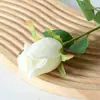 Guau Terciopelo Simulado Personalizado Rosa Individual Decoración de Pared de Flores Casera Boda Día de San Valentín Pared de Flores en Cascada Roja Mano