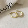 Aretes de Aro Dorados para Mujer 2025 Nuevo Estilo Caliente Lujo Accesible de Gama Alta Aretes Otoño e Invierno Aretes Súper Bonitos Joyería de Aretes