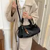 Bolsa de axila de alta qualidade e grande capacidade para mulheres, nova bolsa transversal casual vintage 2026, bolsa de ombro texturizada para o dia a dia