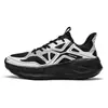 Nuevos zapatos deportivos de malla transpirable para hombre, zapatos casuales versátiles de moda, zapatillas de correr ligeras de suela blanda, zapatos de panda