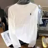 Nova Camiseta Lisa Simples de Manga Longa Feminina Outono e Inverno Solta Emagrecedora Versátil Gola Redonda Camisa Base