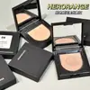 Rubor de Luz Suave para una Mejilla Besable, Atmósfera de Vitalidad Primaveral, Acabado Mate Natural, Rubor Crema Triturado Iluminador y Mejorador del Cutis