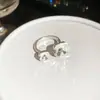 Anillo de Perla Abierta Redonda de Circonita de Moda Europea y Americana, Anillo de Dedo Índice Elegante y Exquisito con un Toque de Lujo Ligero y de Alta Gama