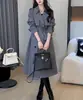 Gabardina Versátil de Corte Holgado a Media Pierna 2026 con un Elegante y Adelgazante Diseño Cruzado para Mujeres Menudas, Ropa Exterior Casual de Otoño para Mujeres
