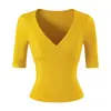 Estilo puramente seductor, cuello en V blanco, hombro normal, camiseta de manga media para mujer, corta de verano, ajuste ceñido, top sexy y versátil