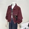 Chaqueta corta rosa para mujer, versátil, nuevo estilo principios de otoño 2026, corte holgado, con costuras visibles, chaqueta vaquera casual y a la moda para el trabajo