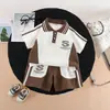 Conjunto de Camisa Polo Casual de Verano para Niños 2026 Nuevo Elegante Conjunto de Dos Piezas de Manga Corta con Bloques de Color de Verano para Niños