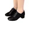 Nuevos zapatos de mujer de cuero suave estilo chino, nuevo modelo de otoño 2026, suela blanda, antideslizantes, modernos y versátiles, zapatos de cuero vintage para el trabajo para madres