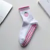 Calcetines de Yoga Frutal Otoño e Invierno Antideslizantes Profesionales para Mujer Nuevos de Entrenamiento Pilates Deportes de Interior de Caña Media con Pantalones de Tiburón