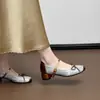 Zapatos Mary Jane de estilo coreano, impresionantes para mujer, nueva colección primavera/otoño, con tacones gruesos y suelas de altura media, en un nuevo estilo chino, perfectos para combinar con vestidos y cheongsams.