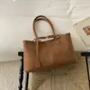 Bolsa Tote Casual de Grande Capacidade para Mulheres 2025 Inverno Nova Bolsa de Ombro de Mão Bolsa de Trabalho Moda Simples Senso Diário
