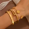 Conjunto de Pulseras de Acero Inoxidable Doradas Transfronterizas con Diseño de Trébol de Cuatro Hojas, Pulsera de Joyería de Acero de Titanio
