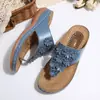 2026 Verão Novo Modelo Comércio Exterior Tamanho Grande Feminino Casual Confortável Rebite Flor Chinelo Unissex