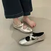 Sapatos Rasos Mary Jane Prata Estilo Francês com Tiras Cruzadas, Sapatilhas para Mulheres, Sapatos Retro Vovó para Uso Externo