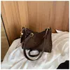 Bolsa de Ombro Fashion Transfronteiriça para Axila Novo Estilo Outono 2026 Bolsa de Ombro de Alto Valor para o Dia a Dia Bolsa Transversal Simples de Grande Capacidade