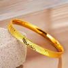 Pulsera con Patrón de Escamas de Dragón para Mujer, Mismo Estilo que Yun Yao Gold Store, con Superficie Brillante en Relieve y Diseño Sólido, Acero de Titanio con Patrón de Dragón para el Año de Nacimiento