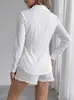 Camisa Feminina de Cor Sólida, Corte Slim, Cintura Marcada com Pregas Frontais, Mangas Longas, Gola Lapela, Botões, Camisa Profissional para Escritório
