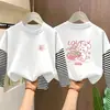 Nova Camiseta de Manga Longa 100% Algodão para Meninas Primavera/Outono 2026 Patchwork Listrado Moda Falsa Duas Peças para Crianças Médias e Grandes