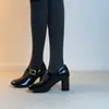 Sapatos Mary Jane de Salto Alto com Bico Redondo em Couro Envernizado Estilo Francês, Modelo Novo 2026 para Mulheres com Uma Tira, Elegantes e Emagrecedores, Sapatos de Salto Único da Moda