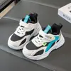 Zapatos Deportivos Infantiles 2026 Otoño/Invierno Nuevo Estilo Malla Transpirable para Niñas Zapatos de Papá Moda Versátil para Niños Zapatillas de Correr