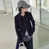 Nuevo atuendo casual de otoño para niñas, que incluye un conjunto de dos piezas con una blusa de imitación de dos piezas y jeans, elegante y moderno