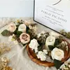 Guirlanda de Velas Simulada com 3 Rosas e Pequenas Flores Silvestres para Decoração de Casa no Dia dos Namorados e Mesa de Halloween