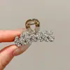 Presilha de Garra Pequena com Strass Espiga de Trigo de Luxo Leve para Mulheres 2025 Novo Modelo Presilha de Cabelo Meio Presa de Alta Qualidade Presilha de Tubarão na Parte de Trás da Cabeça Acessório de Cabelo