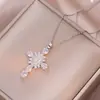 Colar Feminino Colorido Zircônia Joias Design de Nicho Pingente Cruz Completo em Diamante Colar Corrente de Clavícula em Aço Inoxidável