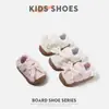 Sapatos Casuais Infantis para Bebês Primavera Novo Fofo Sapatos de Bebê Malha Dupla Respirável Antiderrapante Sapatos Casuais Sapatos de Princesa para Bebês