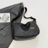 Bolsa Transversal de Ombro Retro Versátil para Mulheres, Nova Moda Outono/Inverno, Bolsa de Comércio Exterior para Nicho Transfronteiriço Axila