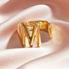 Anillo con letra joyería de moda estrella europea y americana chapado oro real 26 letras mayúsculas inglesas anillo abierto dedo índice
