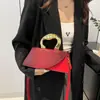 Bolsa de Mão Feminina Única Linda Bolsa de Ombro Outono 2024 Nova Bolsa Quadrada Pequena de Design Nicho Bolsa Transversal Estilo Ocidental
