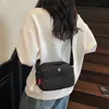 Bolsa Móvil Ligera para Exteriores Transfronteriza con Espacio de Doble Capa, Bolso de Hombro Simple Casual Nuevo, Bolso Cruzado Versátil, Bolso Cuadrado Pequeño