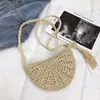 Estilo Novo Primavera 2026 Fresco e Simples Bolsa Transversal Semicircular de Palha Casual Bolsa de Ombro Tecida Estilo Férias na Praia