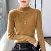 Elegante Gola Meia-Alta Criativa Atacado 2026 Marca Própria Outono Regular Camisa Básica Feminina Fabricante Estilo Maduro Bege