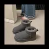 Botas de Nieve de Suela Gruesa para Mujer, Piel y Piel Integradas, Nuevo Estilo de Invierno 2025, Zapatos de Mujer con Forro de Felpa, Zapatos Grandes de Algodón Cálidos Estilo Noreste, Botines