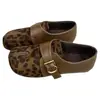 Sapatos femininos retrô versáteis confortáveis sem cadarço com estampa de leopardo, novidade outono 2026 estilo Birkenstock casuais para o dia a dia com sola macia e leves
