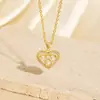 Colar Luxuoso em Formato de Coração Full Diamond, Moda Doce e Cool, Joias de Alto Padrão, Pingente de Morango e Trevo de Quatro Folhas, Mesmo Estilo para Vendas Transfronteiriças