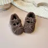 Elegantes Zapatos Mary Jane para Niñas Moda Zapatos con Forro de Terciopelo y Piel Nueva Llegada Otoño/Invierno 2026 Velcro Suela Suave Zapatos de Algodón Estilo Princesa