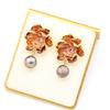 Pendientes de hoja de arce bicolor de lujo nicho medio-antiguo con gota de aceite, pendientes colgantes chapados en oro con perlas naturales, pendientes de aguja de plata 925