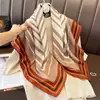 Bufanda cuadrada versátil de 90 cm para primavera y otoño, suave y elegante, pañuelo fino para la cabeza, bufanda de chal elegante y sofisticada