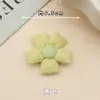 Tela Nueva Color Caramelo Cuadros Flor Niños DIY Adorno para el Cabello Broche Accesorios para Bolsos Flor Rellena de Algodón Accesorios Florales Venta al por Mayor